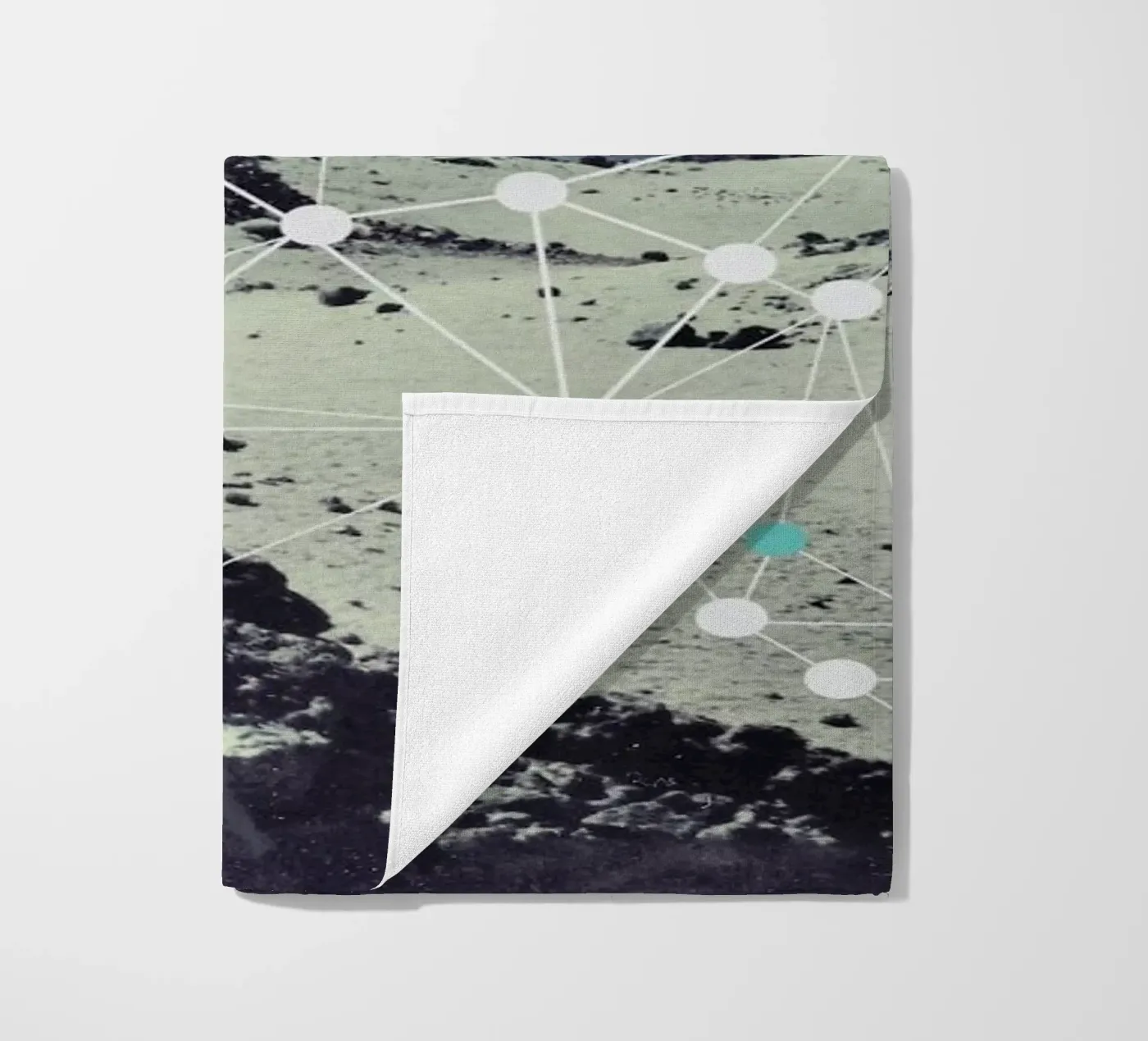 Netvaerk strandhanddoek van Swen Swensøn