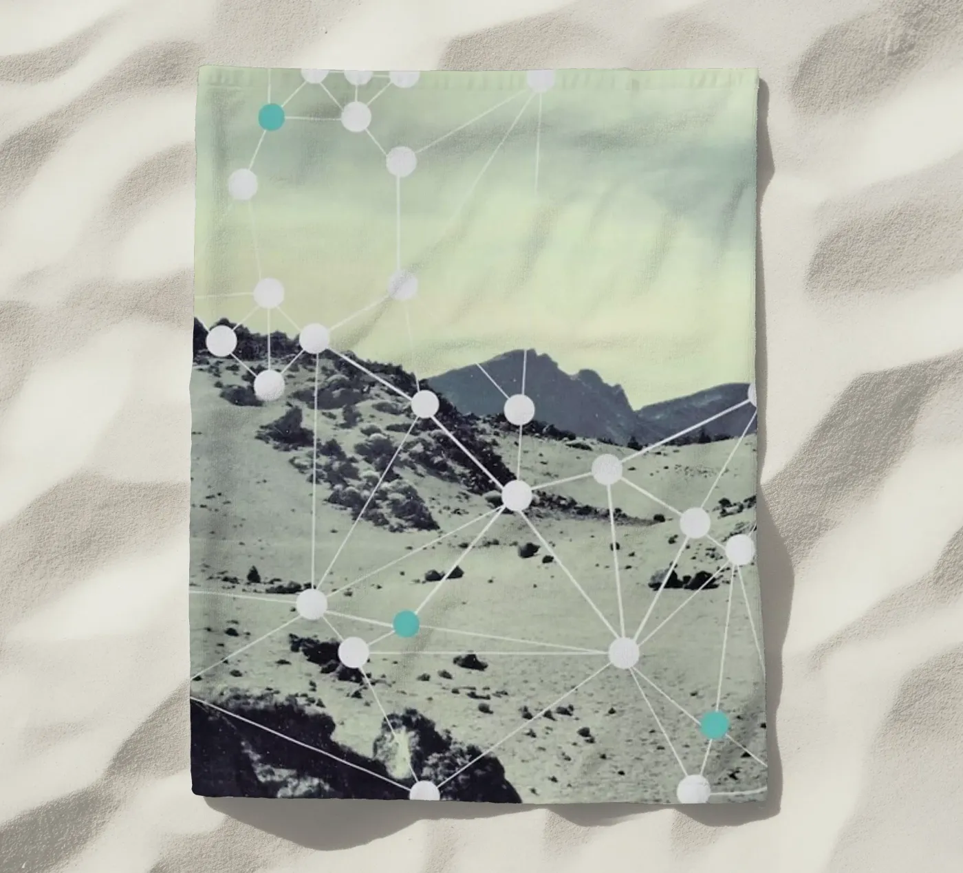 Netvaerk strandhanddoek van Swen Swensøn