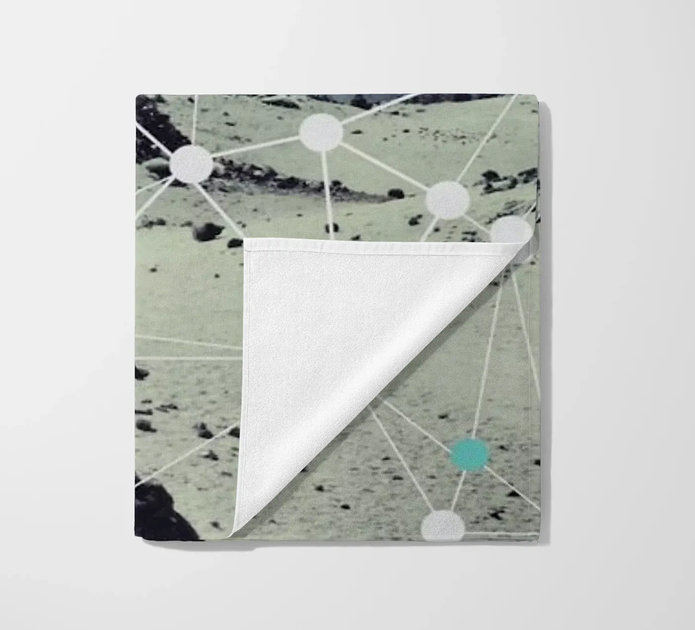 Netvaerk strandhanddoek van Swen Swensøn