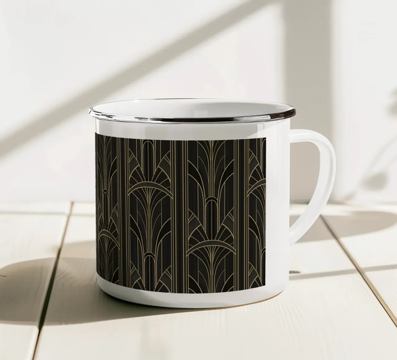 Art Deco Intertwined Architectural Arcs - Black Gold tazza in smalto da Art Deco Symposium