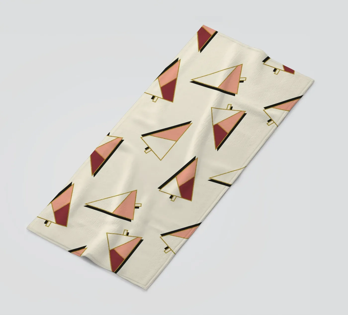 Xmas Trees Pattern Strandtuch von DesigndN Christmassy