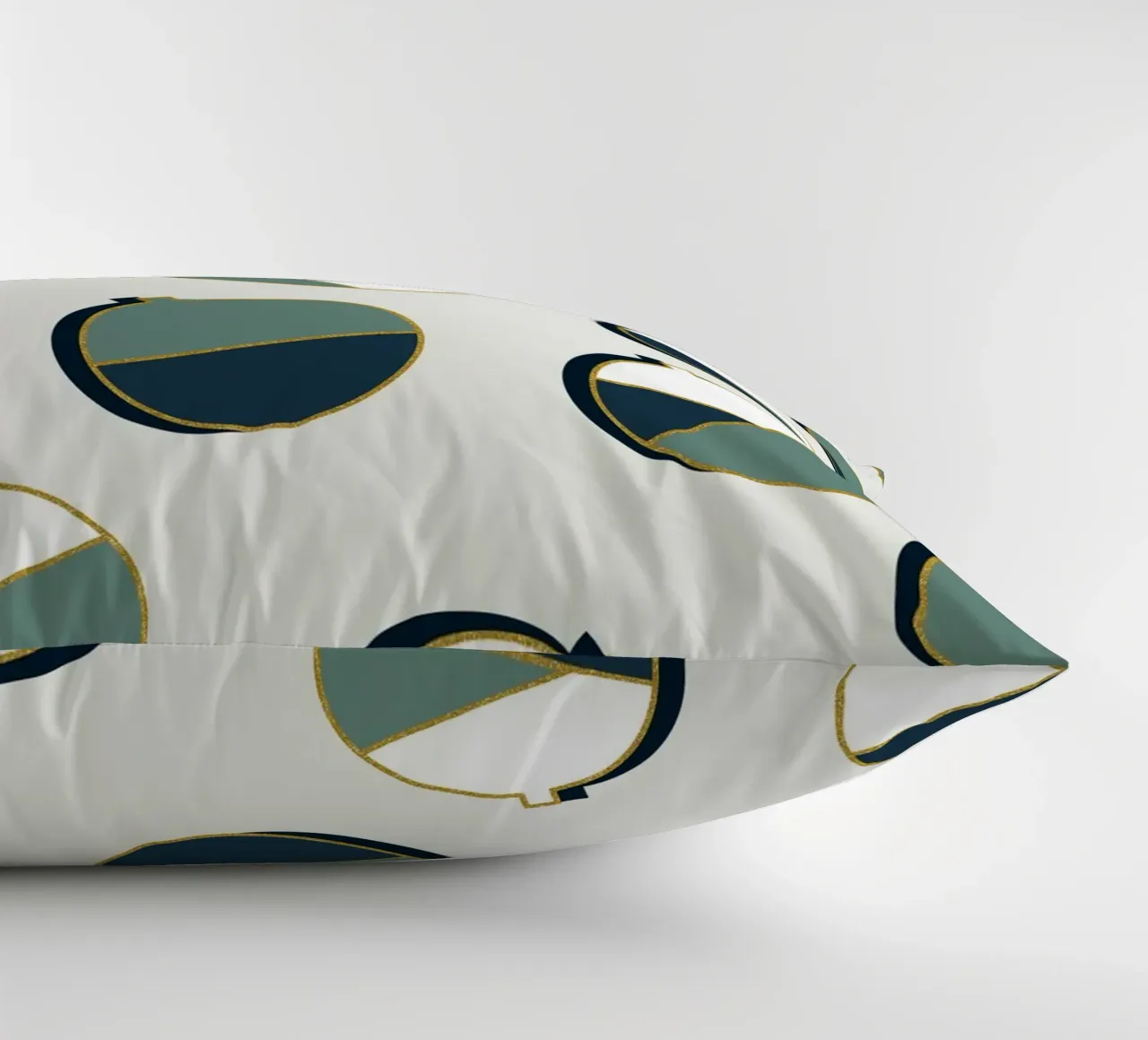 Xmas Balls Pattern cuscino da DesigndN Christmassy