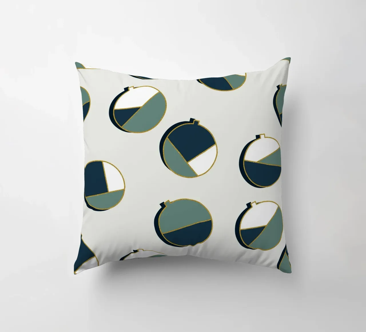 Xmas Balls Pattern cuscino da DesigndN Christmassy