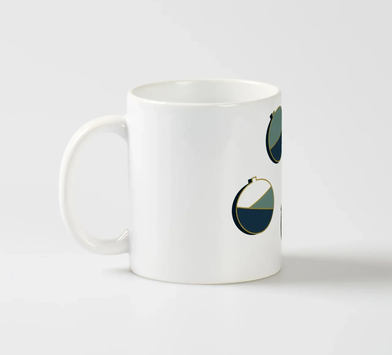 Xmas Balls Pattern tazza in ceramica da DesigndN Christmassy