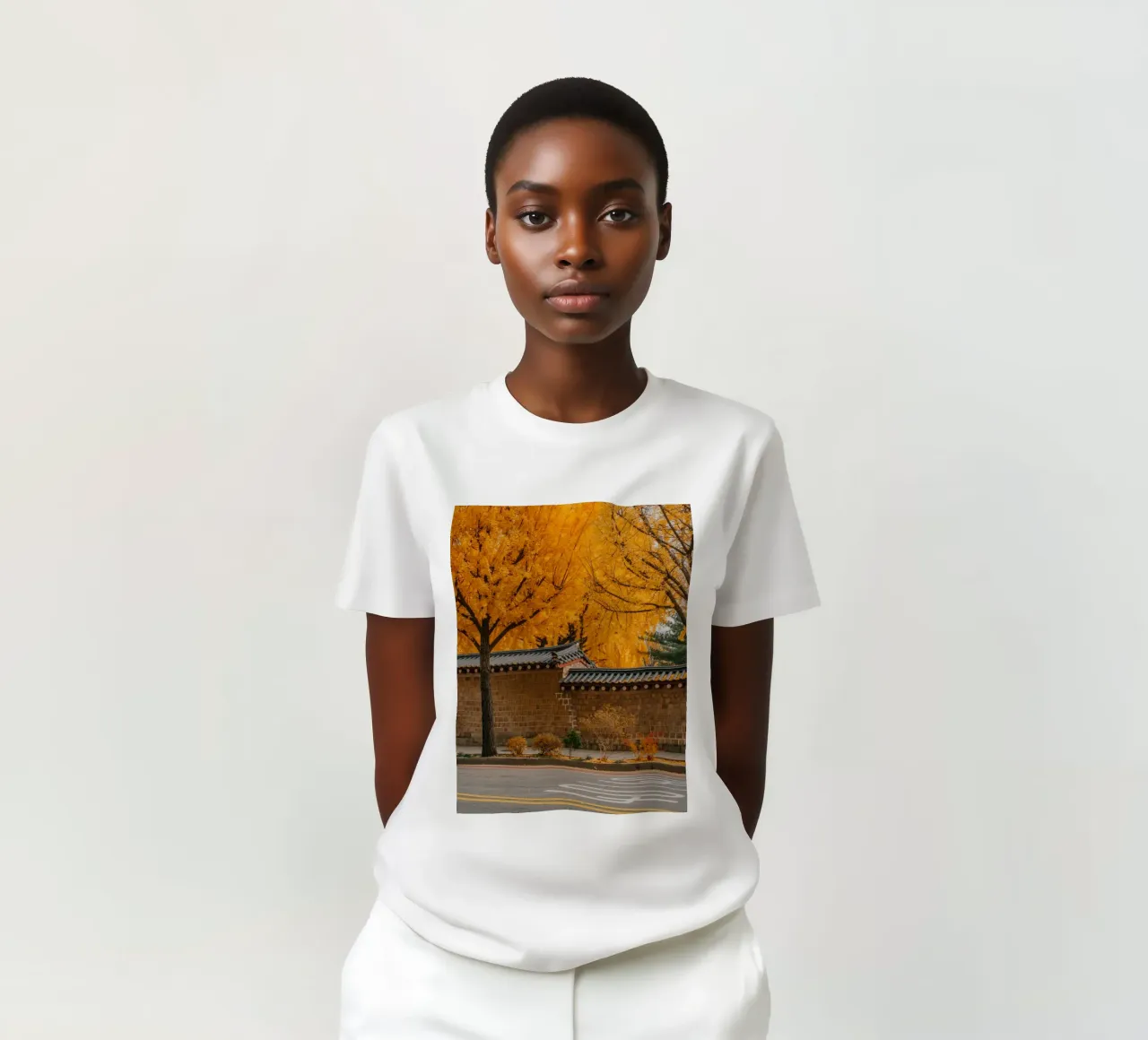 Alberi di ginkgo dorati a Seul, Corea del Sud t-shirt da mbgraphx2