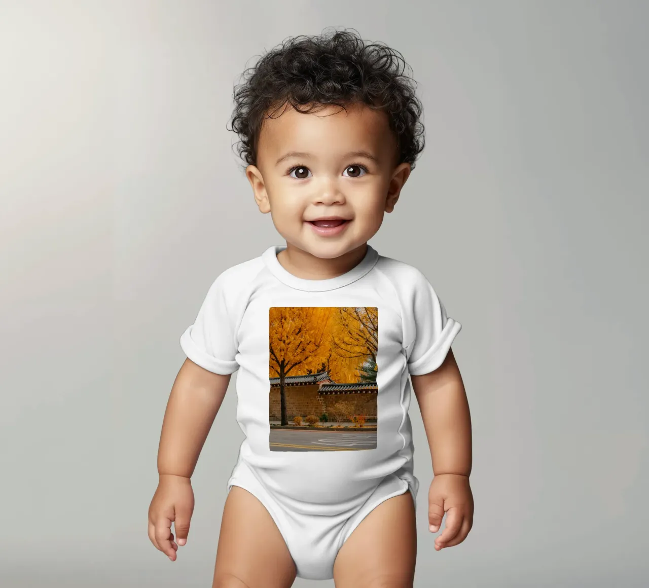 Alberi di ginkgo dorati a Seul, Corea del Sud body neonato maniche corte da mbgraphx2