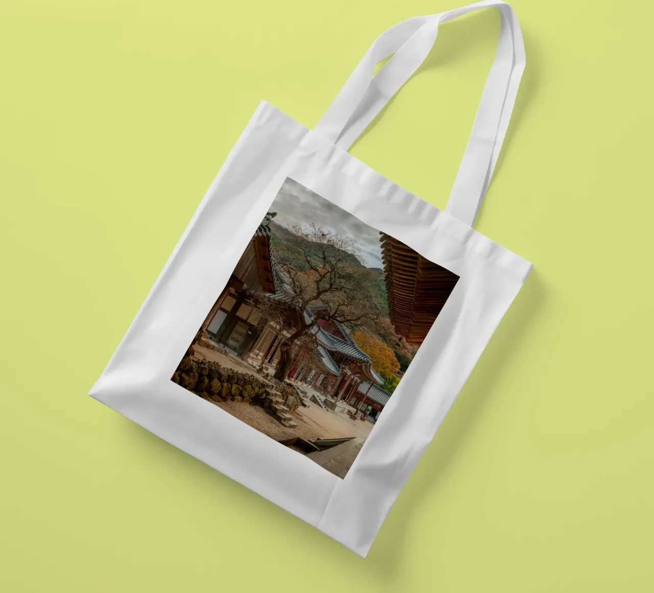 Vecchio albero del tempio di Hwaeomsa, Corea del Sud borsa in juta da mbgraphx2