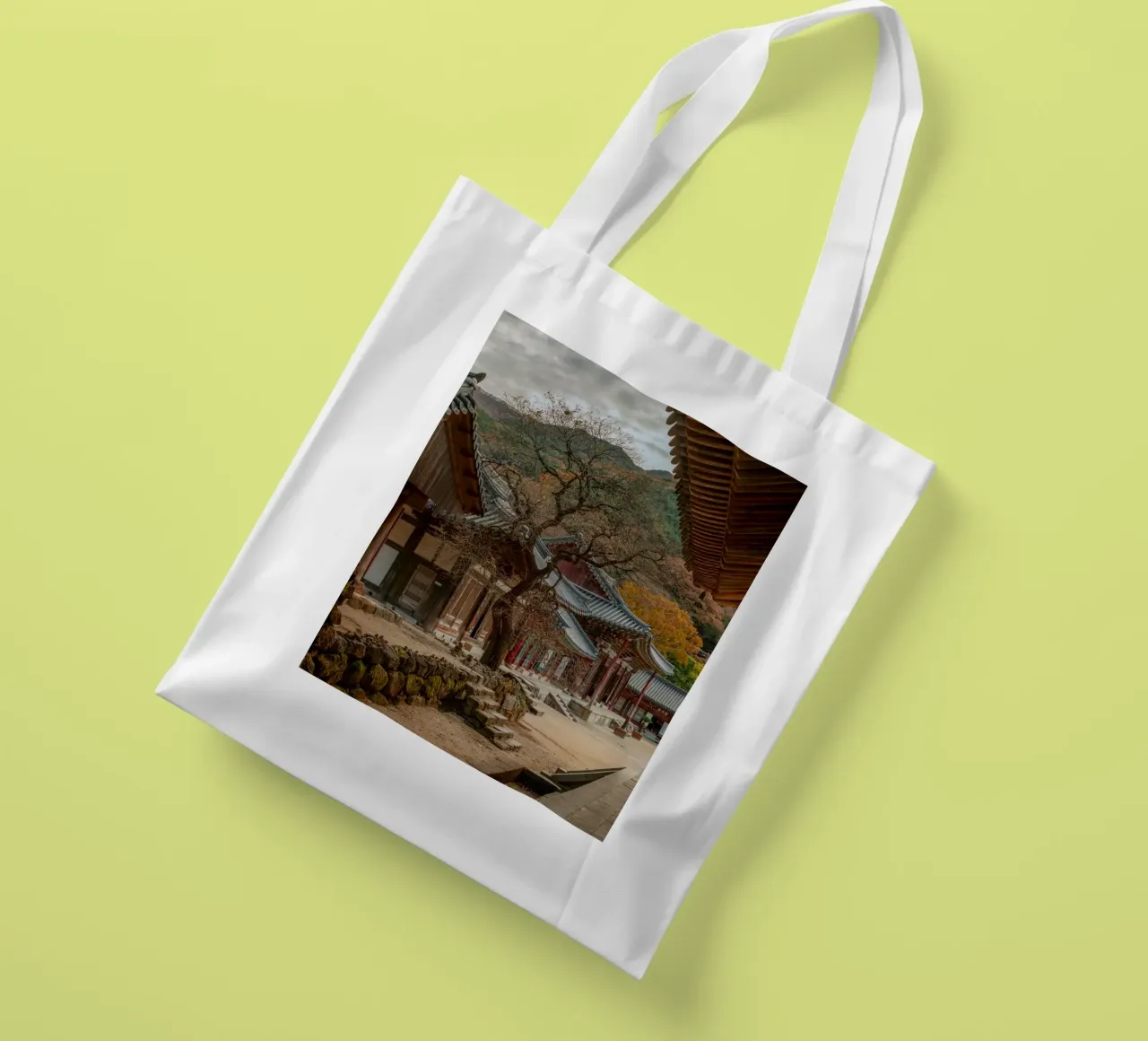 Vecchio albero del tempio di Hwaeomsa, Corea del Sud borsa in juta da mbgraphx2