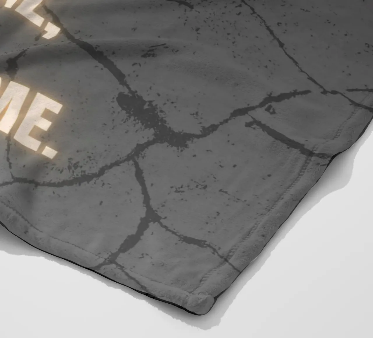 WE FALL, WE BREAK, WE FAIL coperta in pile da BAWA