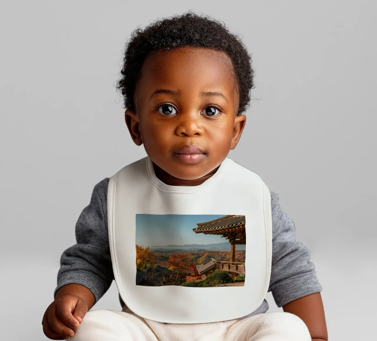 Paesaggio autunnale dal tempio di Buseoksa, Corea del Sud bavaglino da mbgraphx2