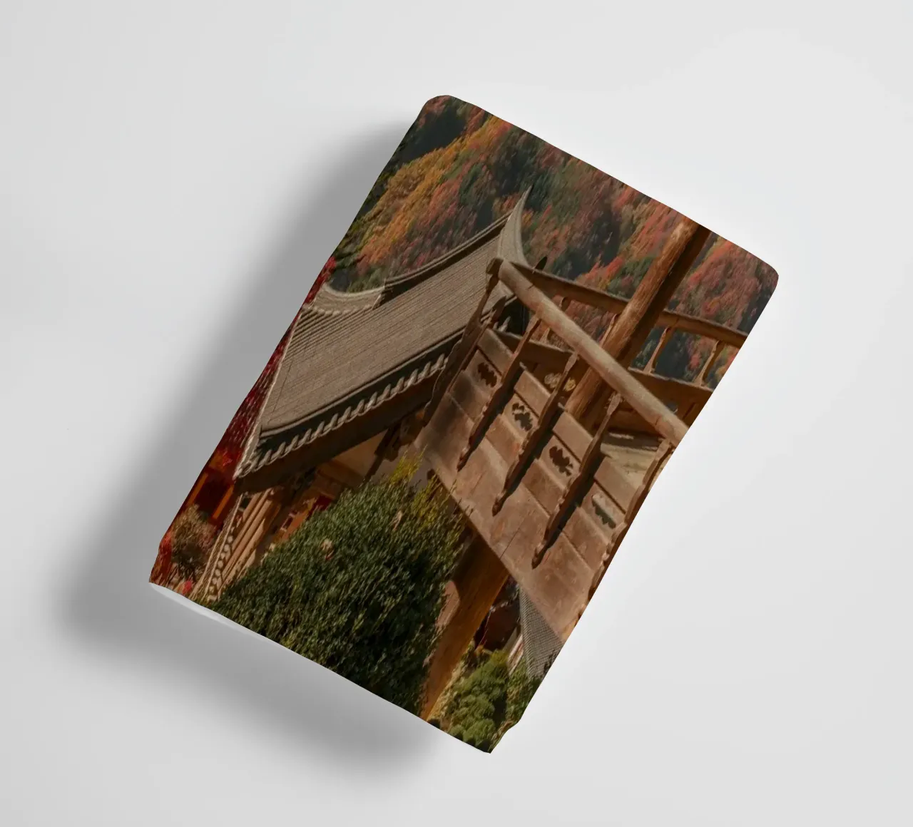 Paesaggio autunnale dal tempio di Buseoksa, Corea del Sud asciugamano da bagno da mbgraphx2