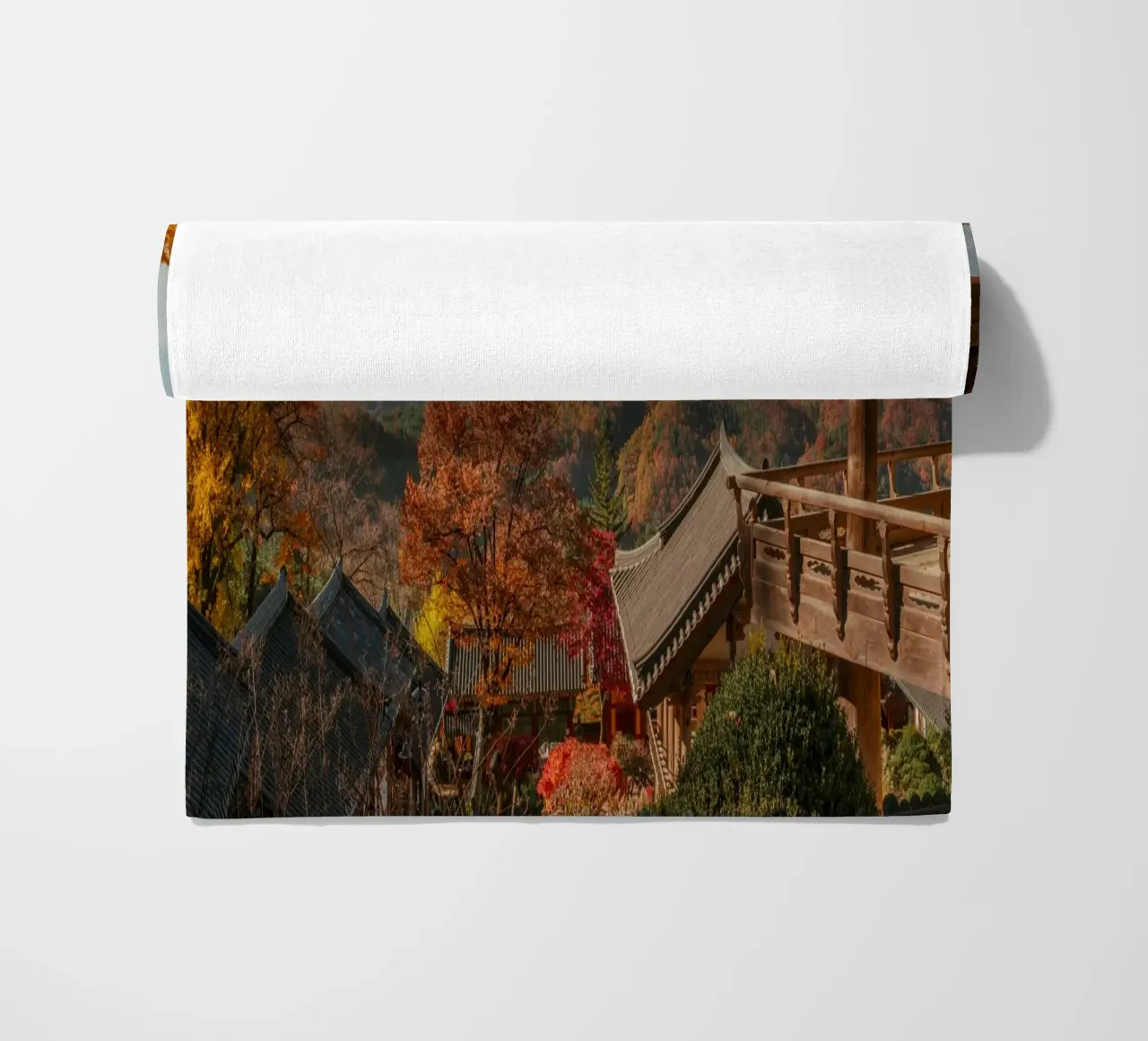 Paesaggio autunnale dal tempio di Buseoksa, Corea del Sud telo mare da mbgraphx2