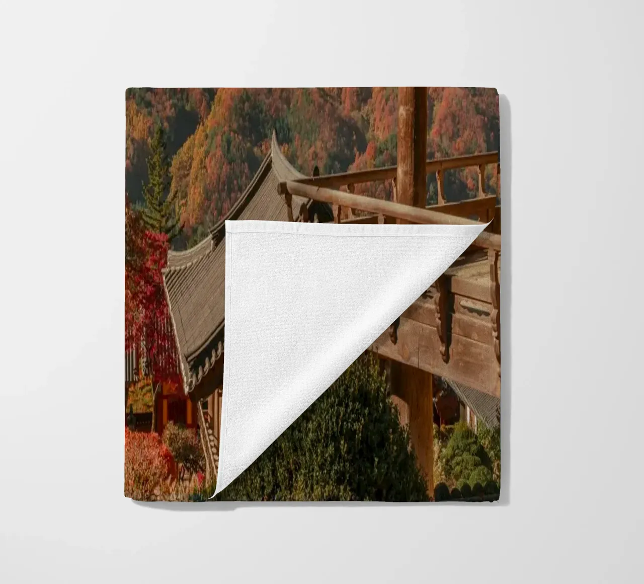 Paesaggio autunnale dal tempio di Buseoksa, Corea del Sud telo mare da mbgraphx2