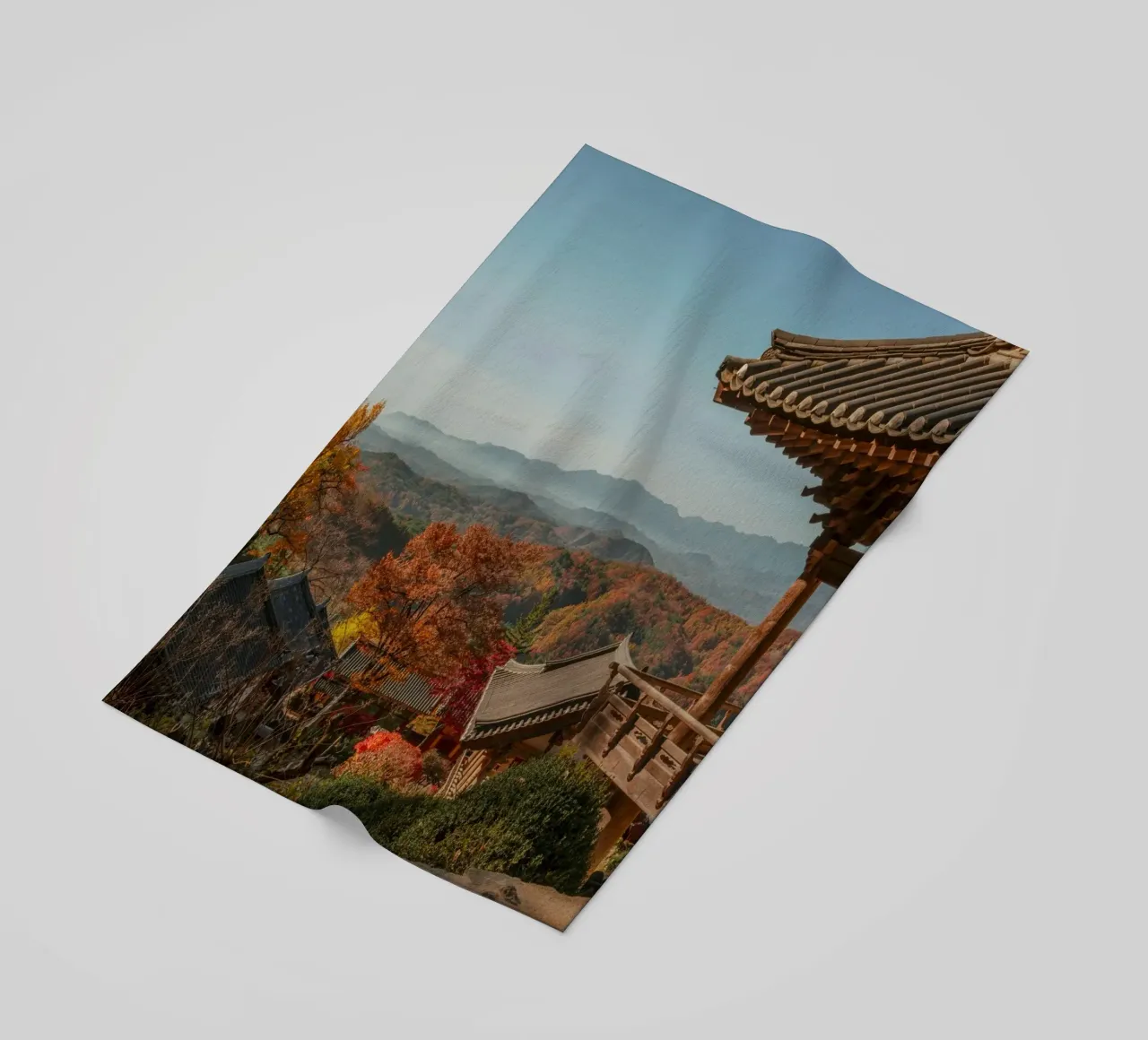 Paesaggio autunnale dal tempio di Buseoksa, Corea del Sud telo mare da mbgraphx2