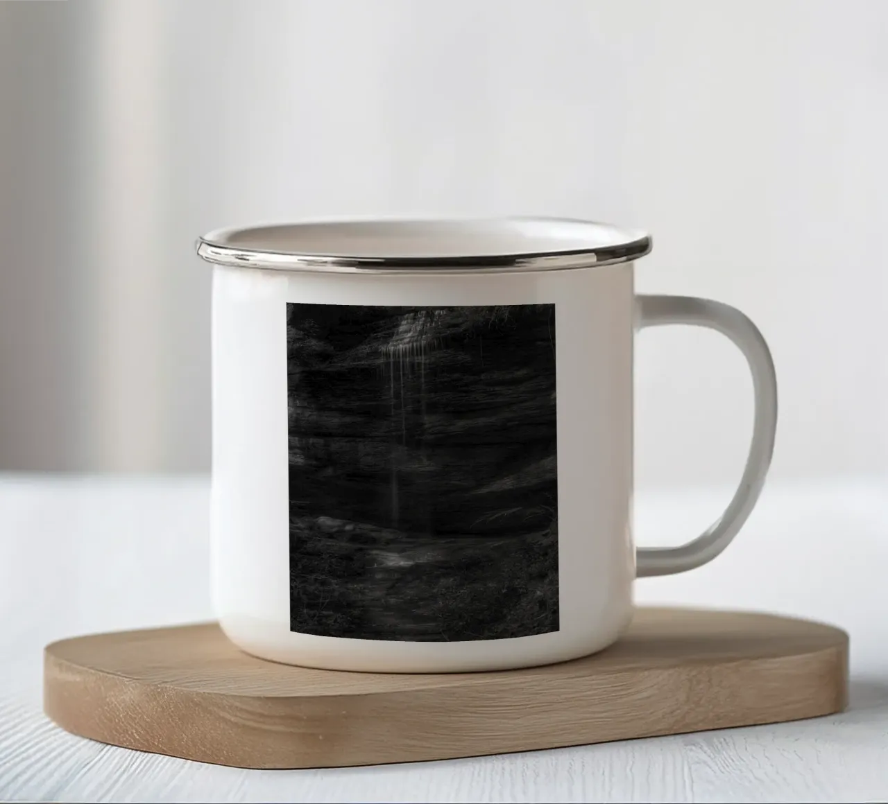 piccola cascata sulla roccia tazza in smalto da BlogSawoo