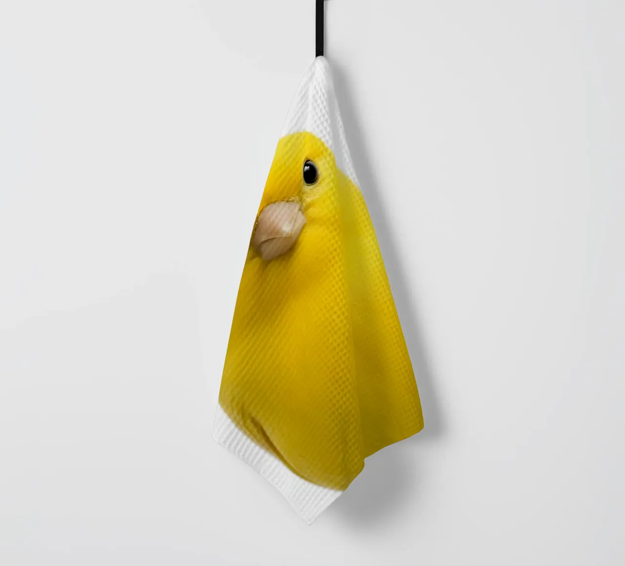 Portrait d'un mignon oiseau jaune - Minimalist Nature Art Print torchon de Happy Wild Prints