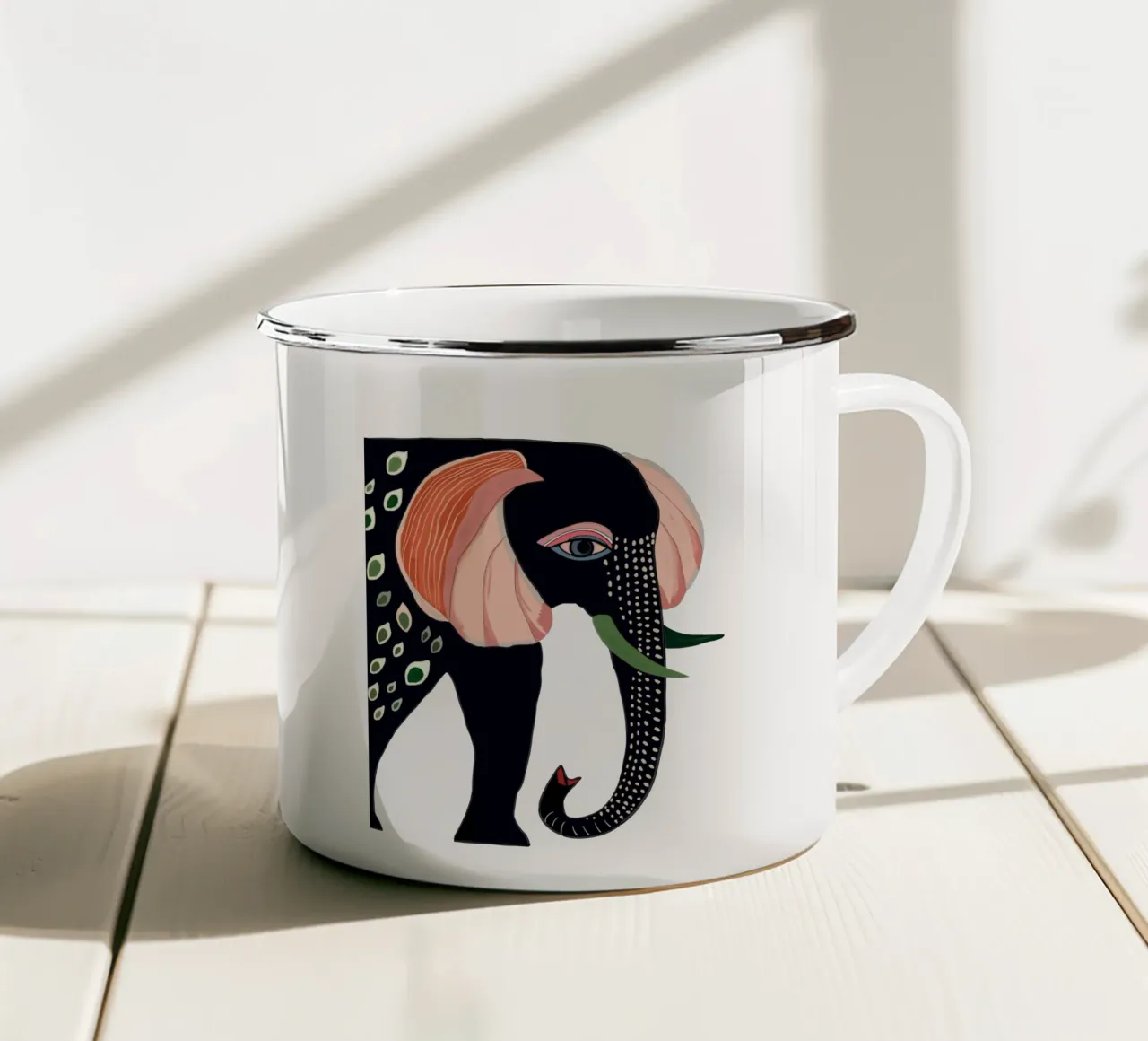 Adesivo e abbigliamento Elefante colorato tazza in smalto da ArtsySesta