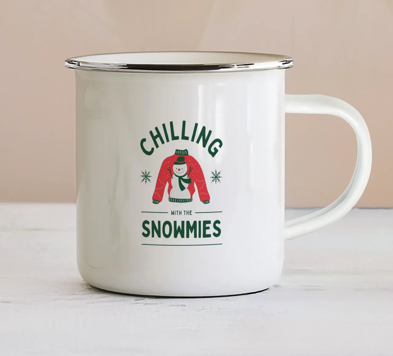 CHILLING WITH THE SNOWMIES tazza in smalto da Christmas Gift Shop