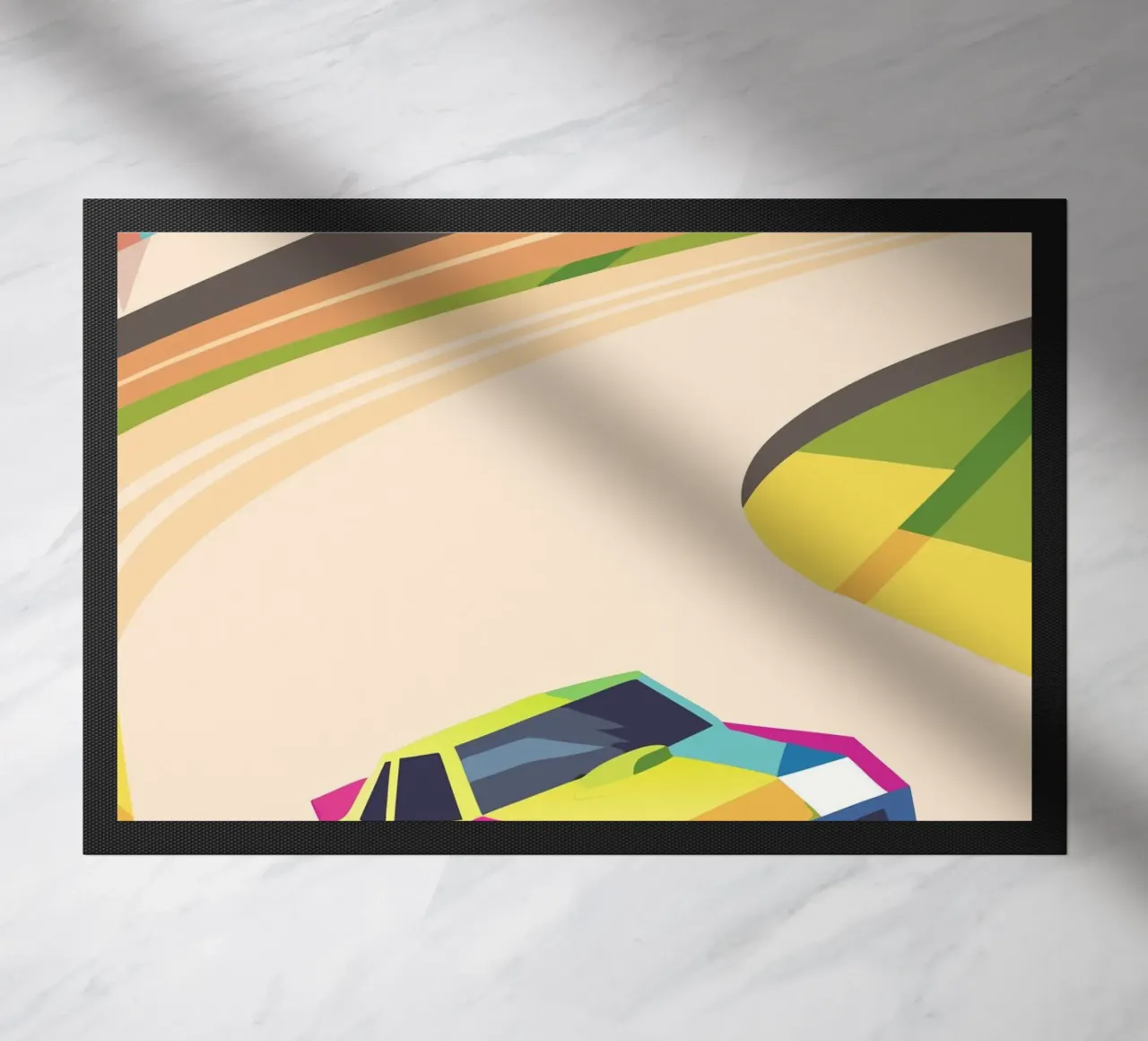 Auto da corsa con colori vivaci in pista zerbino da POLYGON SPECIAL