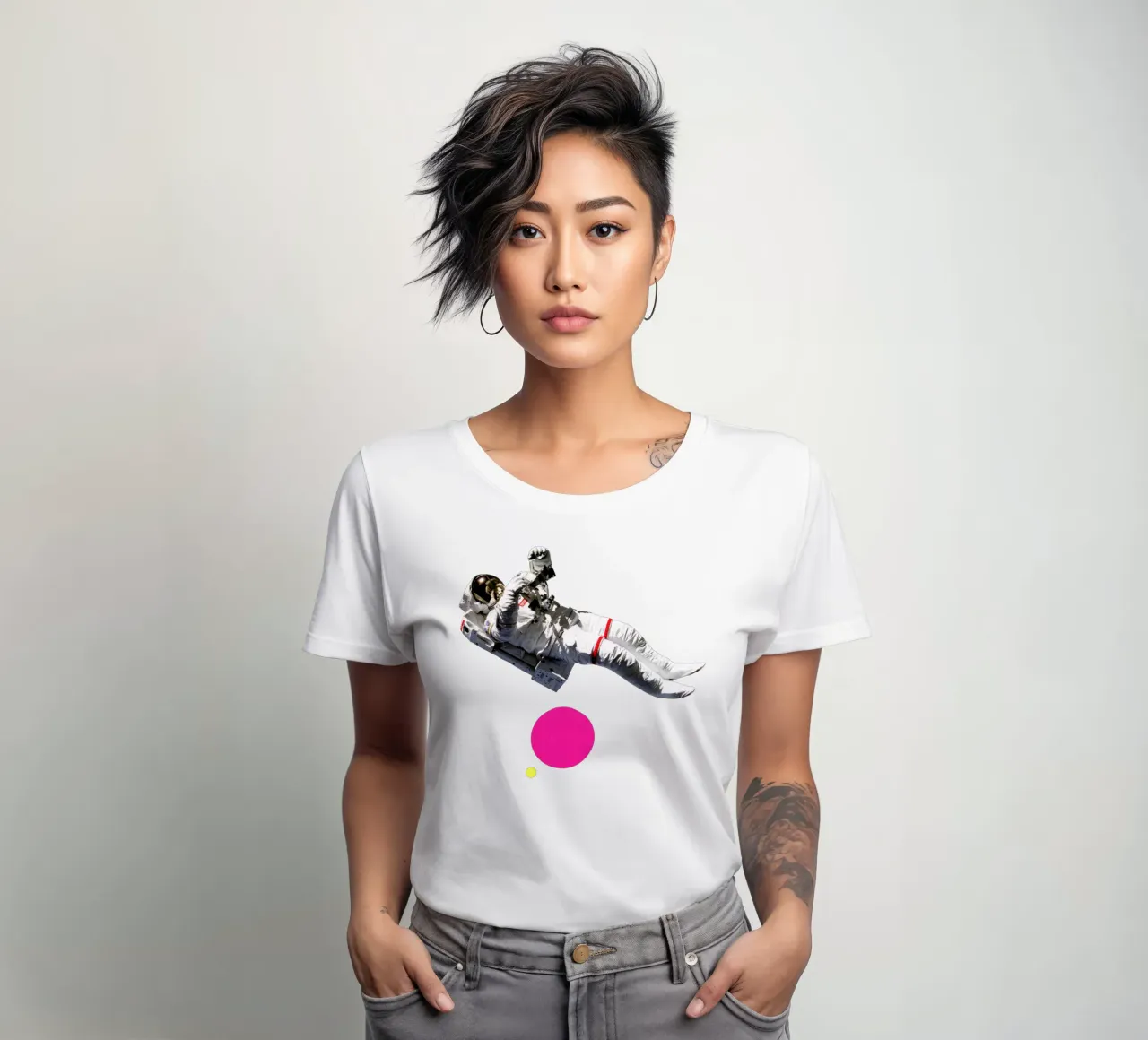 Galleggiante t-shirt da donna da Cassia Beck Collage