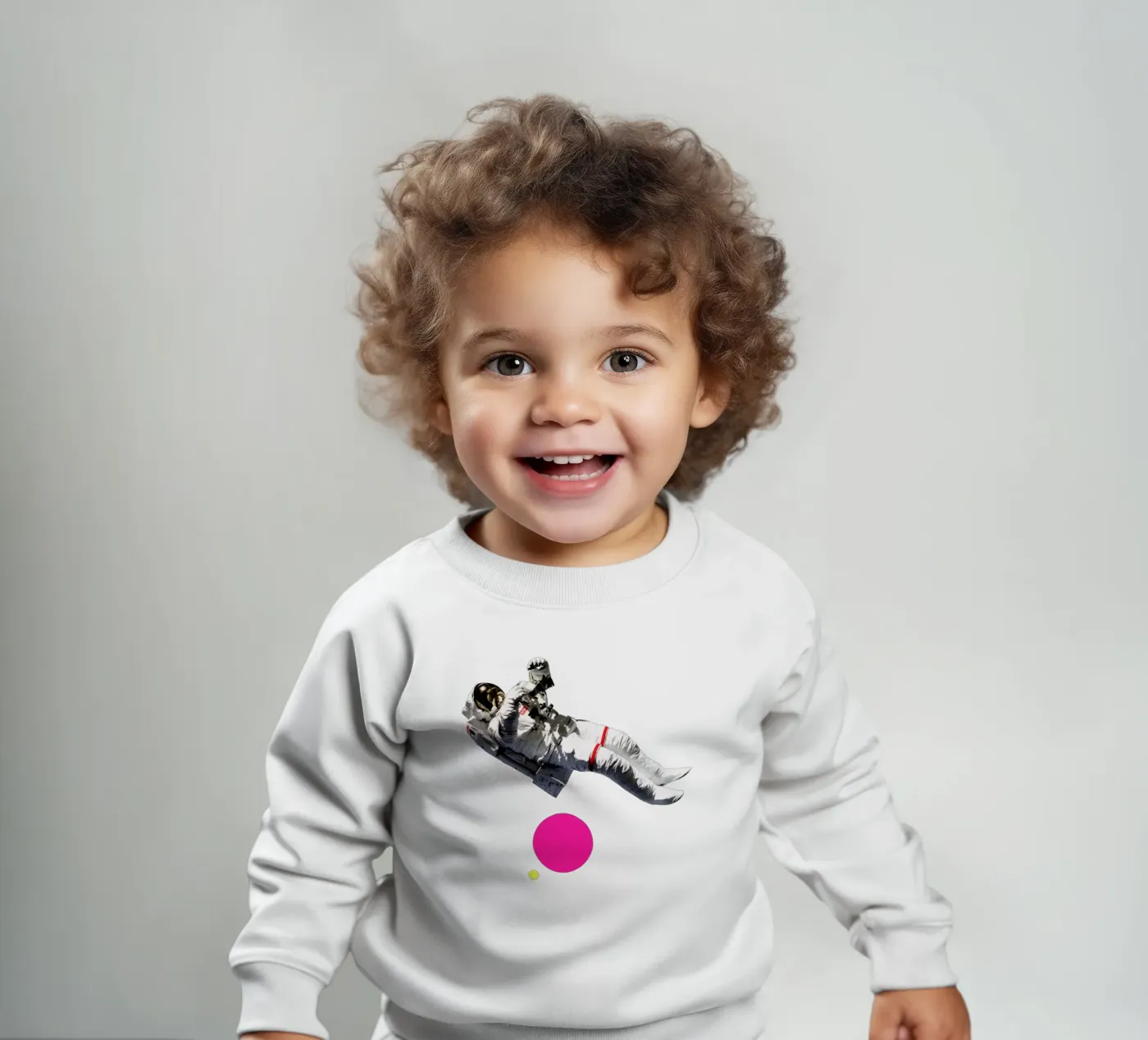 Flotteur sweat pour bébé de Cassia Beck Collage
