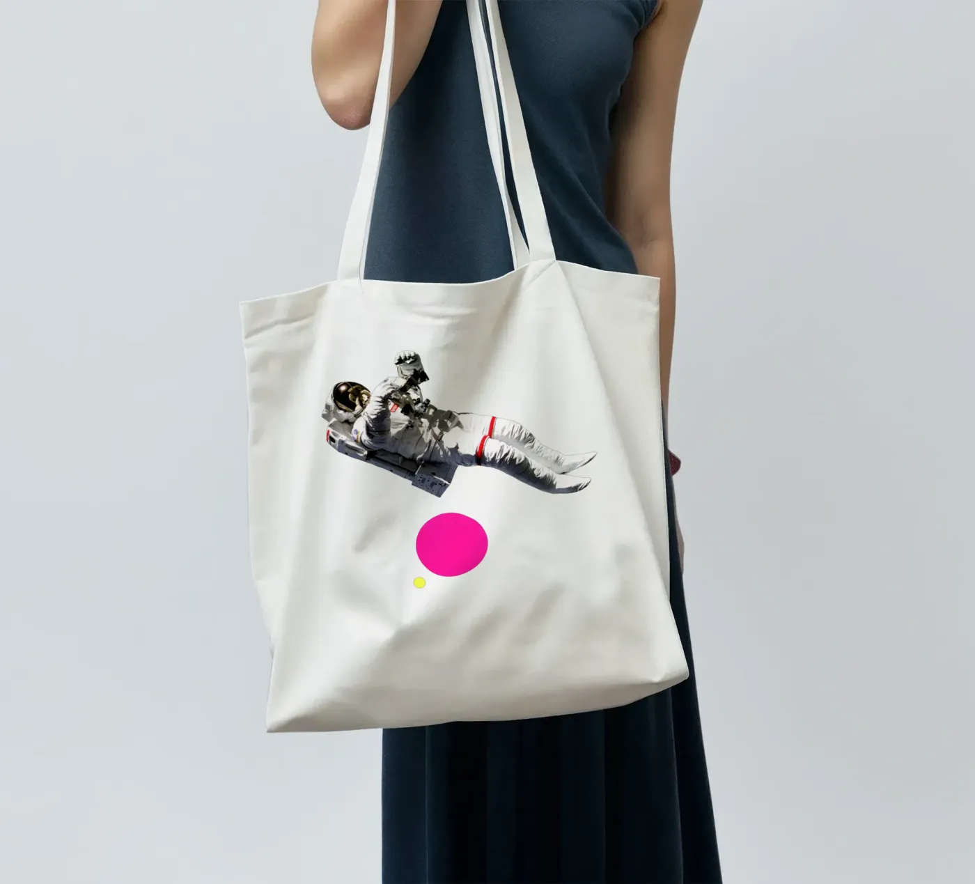 Float Jutebeutel von Cassia Beck Collage