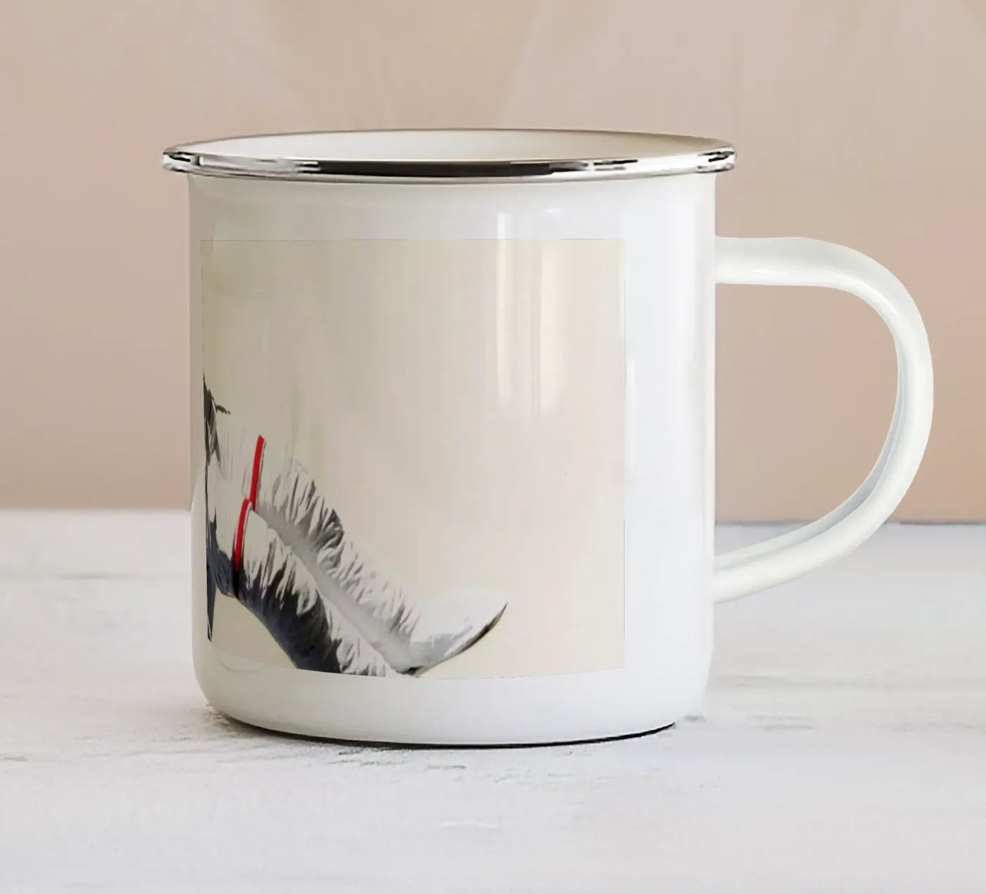 Float mug en émail de Cassia Beck Collage