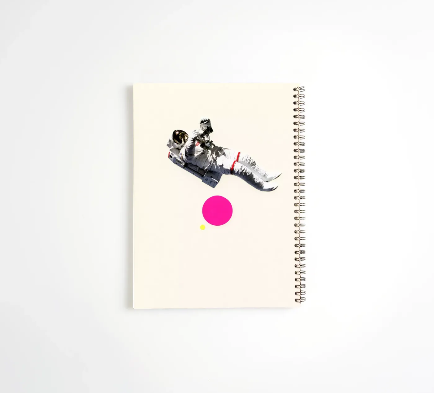 Float Ringbuch von Cassia Beck Collage