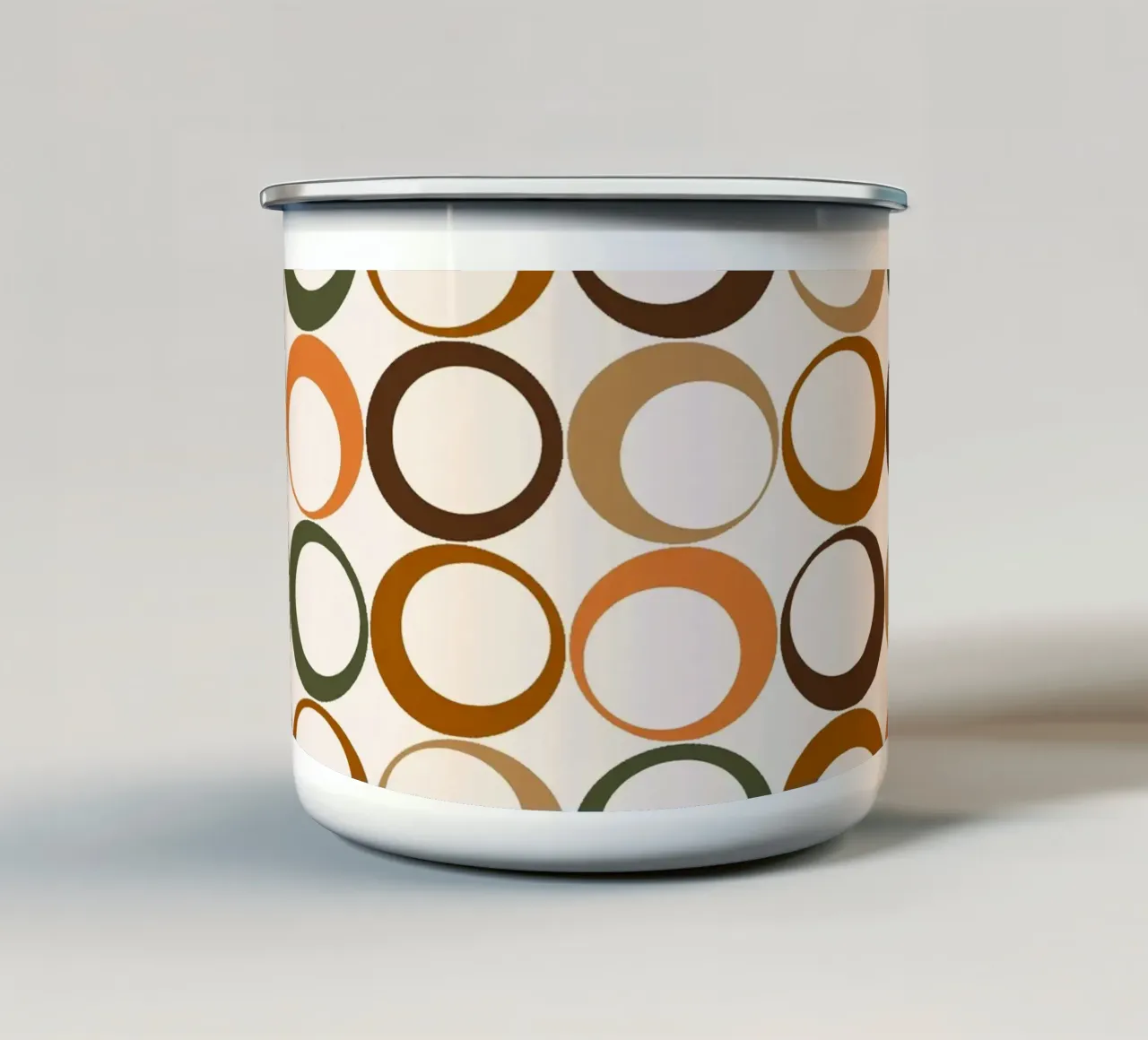 Loop colorati e lunatici Vibrazione nostalgica tazza in smalto da Timeless moderna