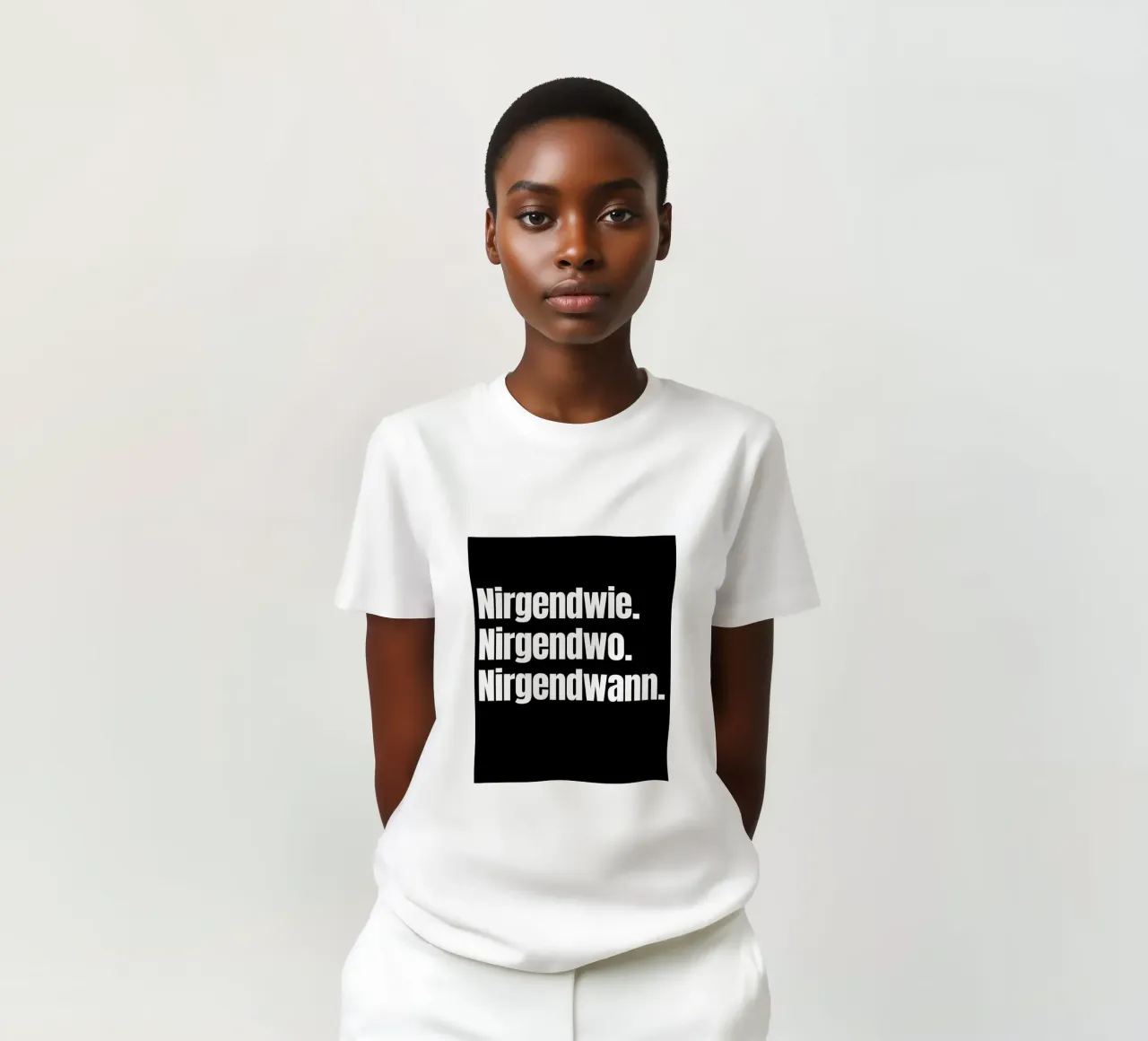 Nirgendwie. Nirgendwo. Nirgendwann. t-shirt van Flosters