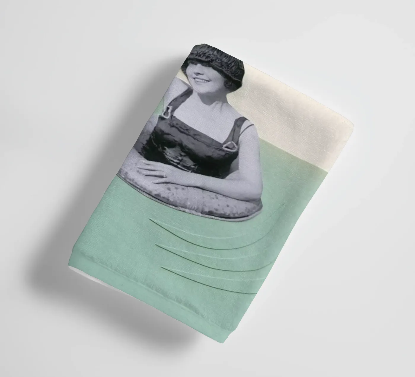 Pool Days badhanddoek van Cassia Beck Collage