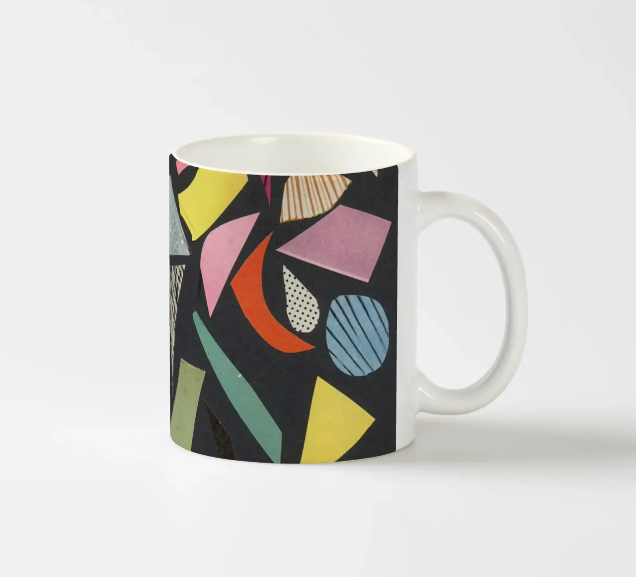 Black Terrazzo tazza in ceramica da Cassia Beck Collage