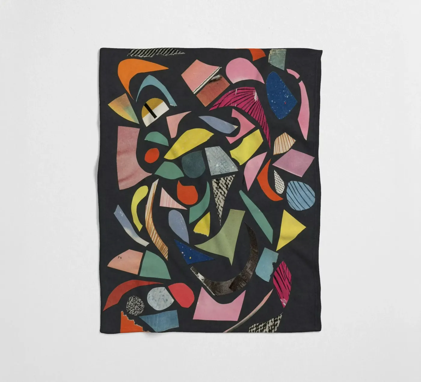 Schwarzer Terrazzo Fleecedecke von Cassia Beck Collage