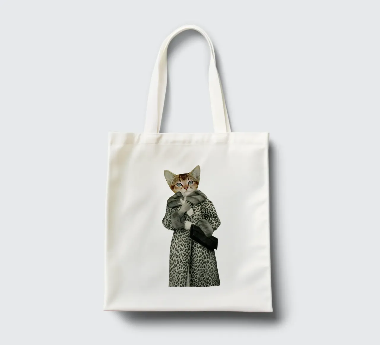 Gattino vestito da gatto borsa in juta da Cassia Beck Collage