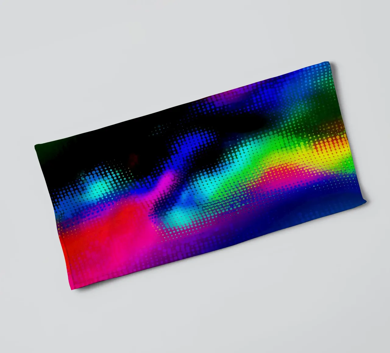 Femmina seminuda in una frenesia digitale al neon asciugamano da bagno da Autofocus