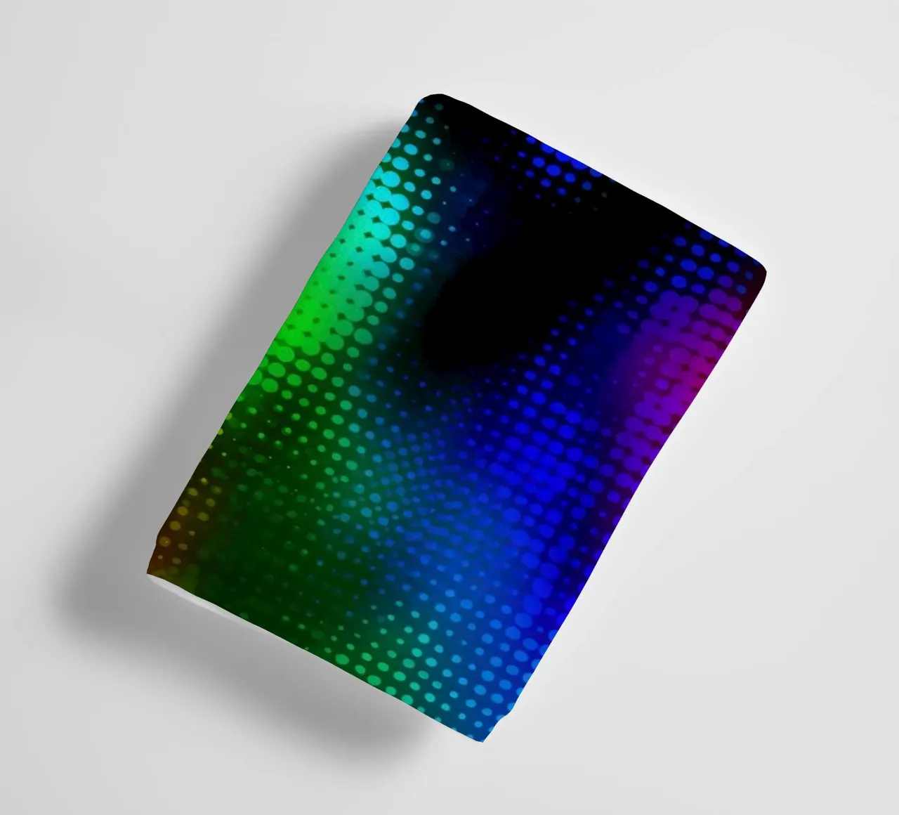 Femmina seminuda in una frenesia digitale al neon asciugamano da bagno da Autofocus