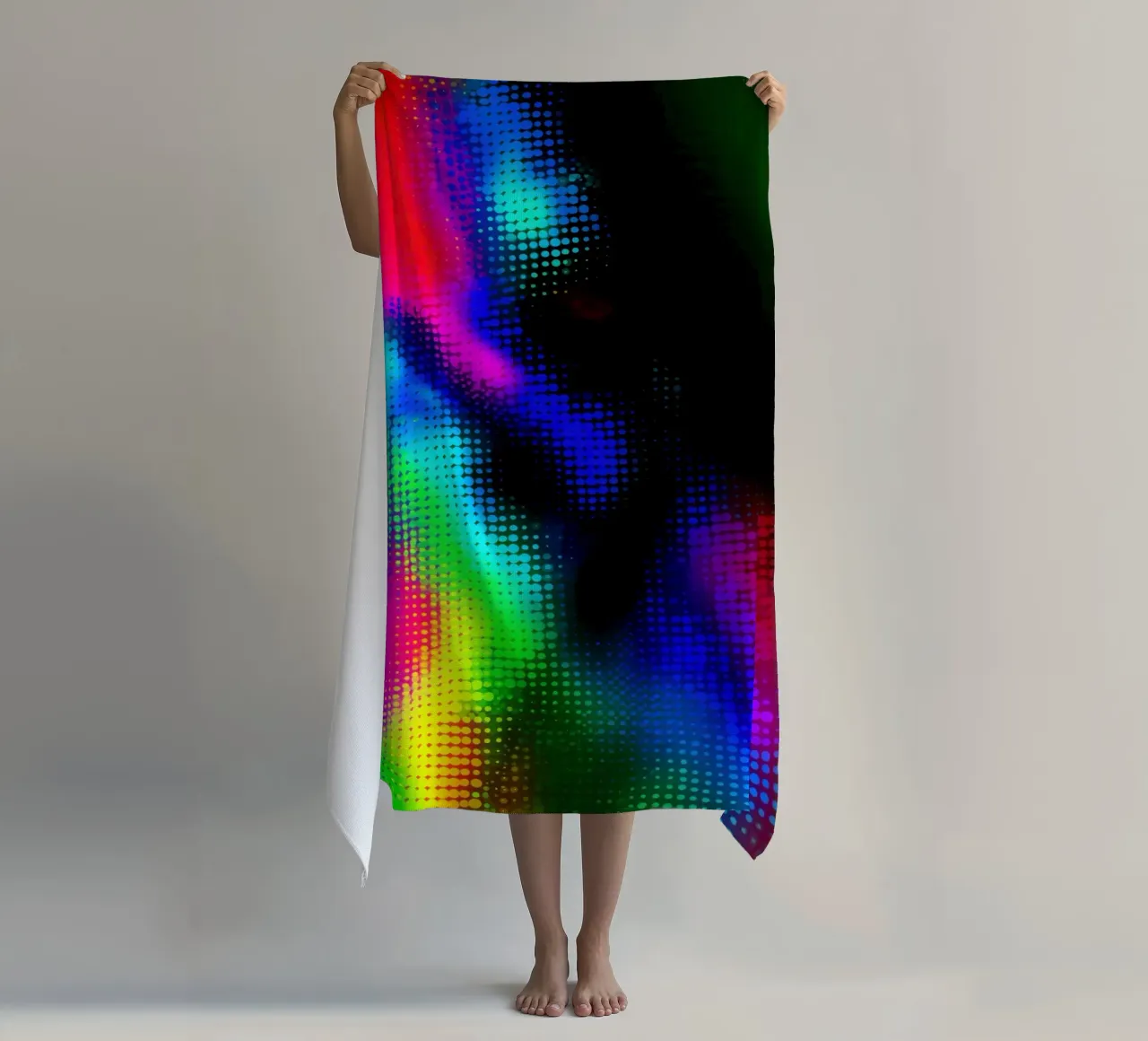 Femmina seminuda in una frenesia digitale al neon telo mare da Autofocus