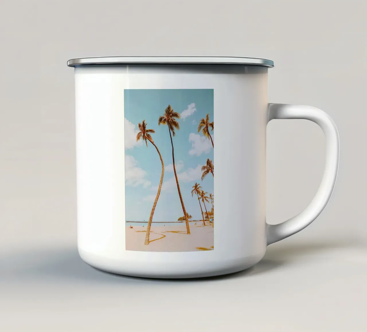 Coconut Trees tazza in smalto da Paige Mills