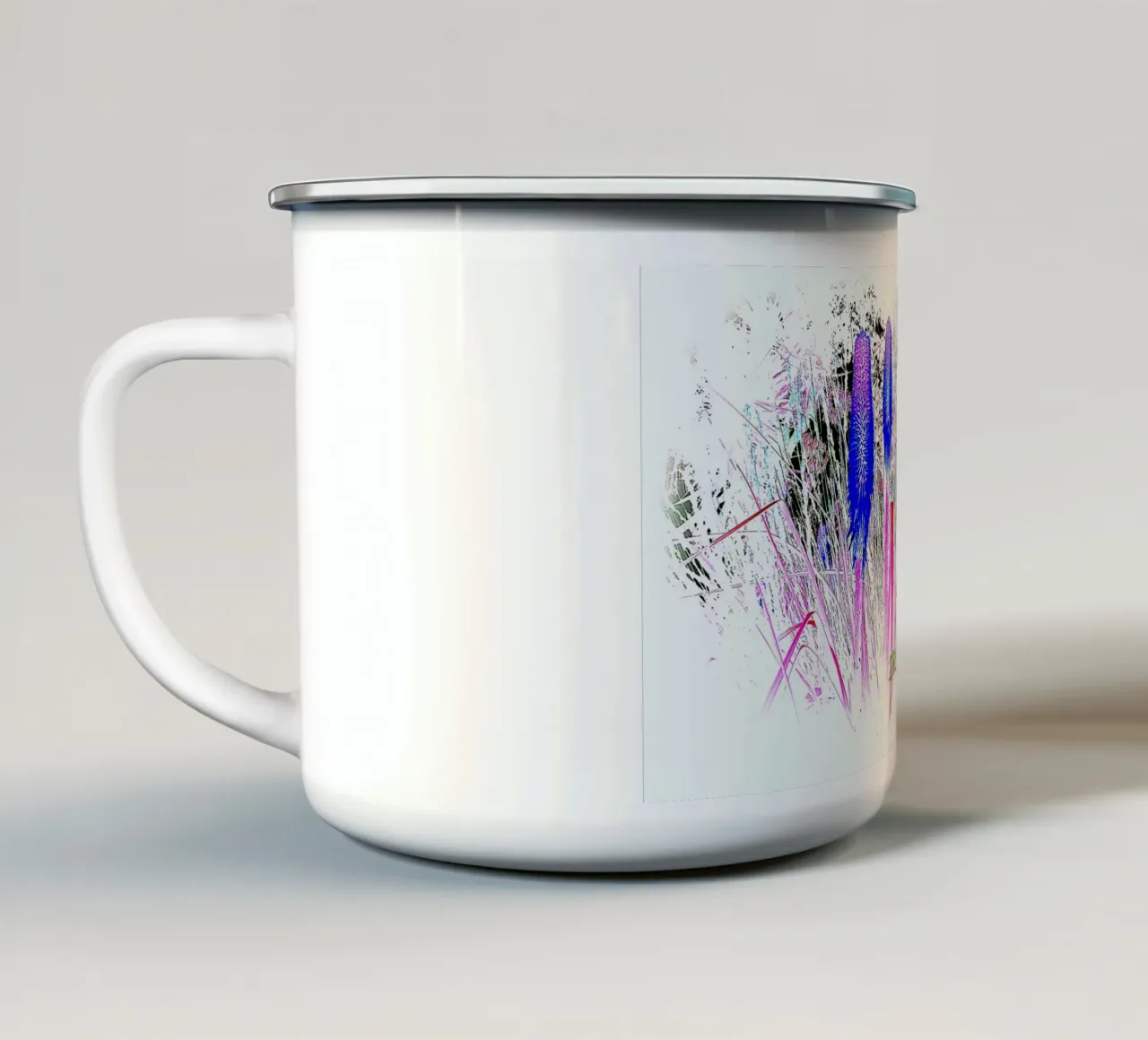 TROPICALE. tazza in smalto da TYPOGRAPHY BY THIERRY VOBMANN