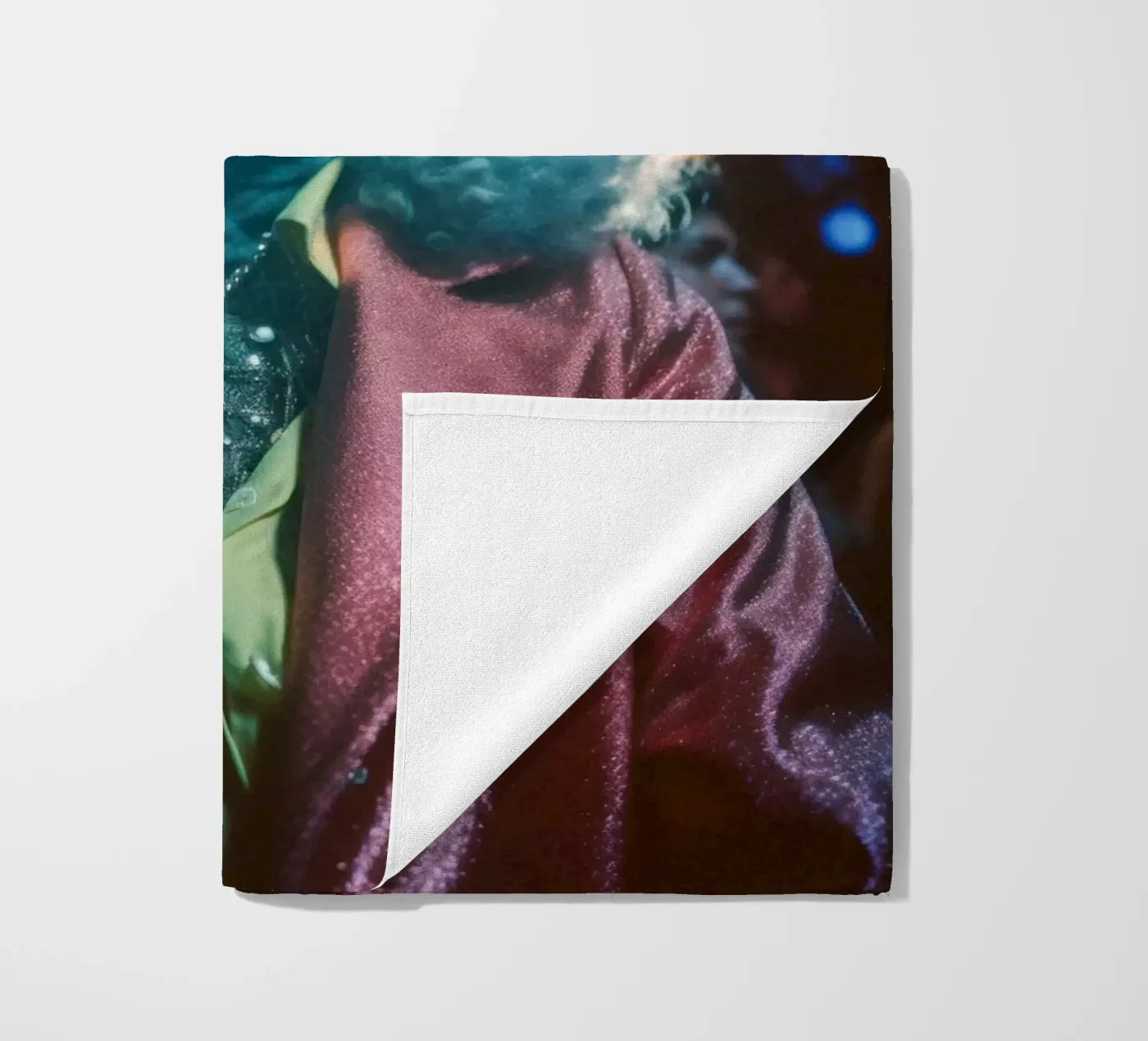 Sammy beach towel by Affiches Chien Originales – Dogland