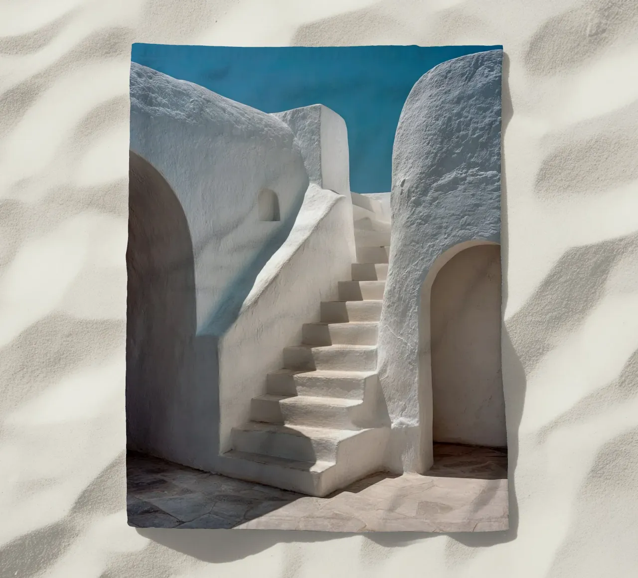 Scala mediterranea intagliata telo mare da Affiches Minimalistes