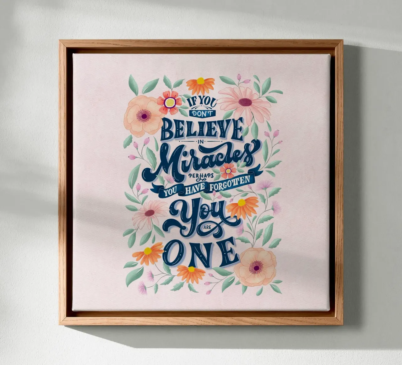 Afirmación positiva. Cree en ti mismo. Lema. lienzo con Marco flotante de CalliLetters