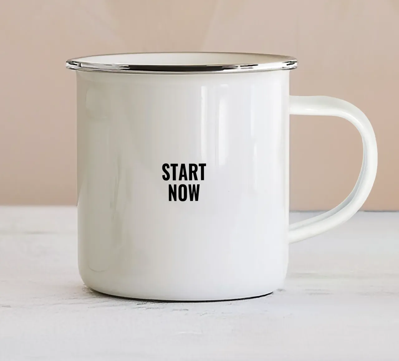 START NOW tazza in smalto da Simple