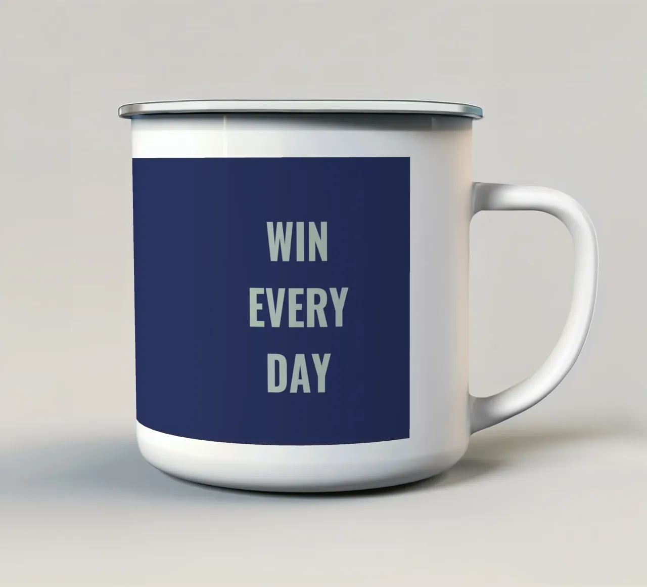 WIN EVERY DAY tazza in smalto da Simple