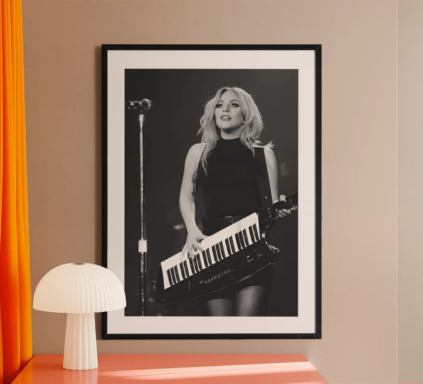 Lady Gaga poster da Music Vibes