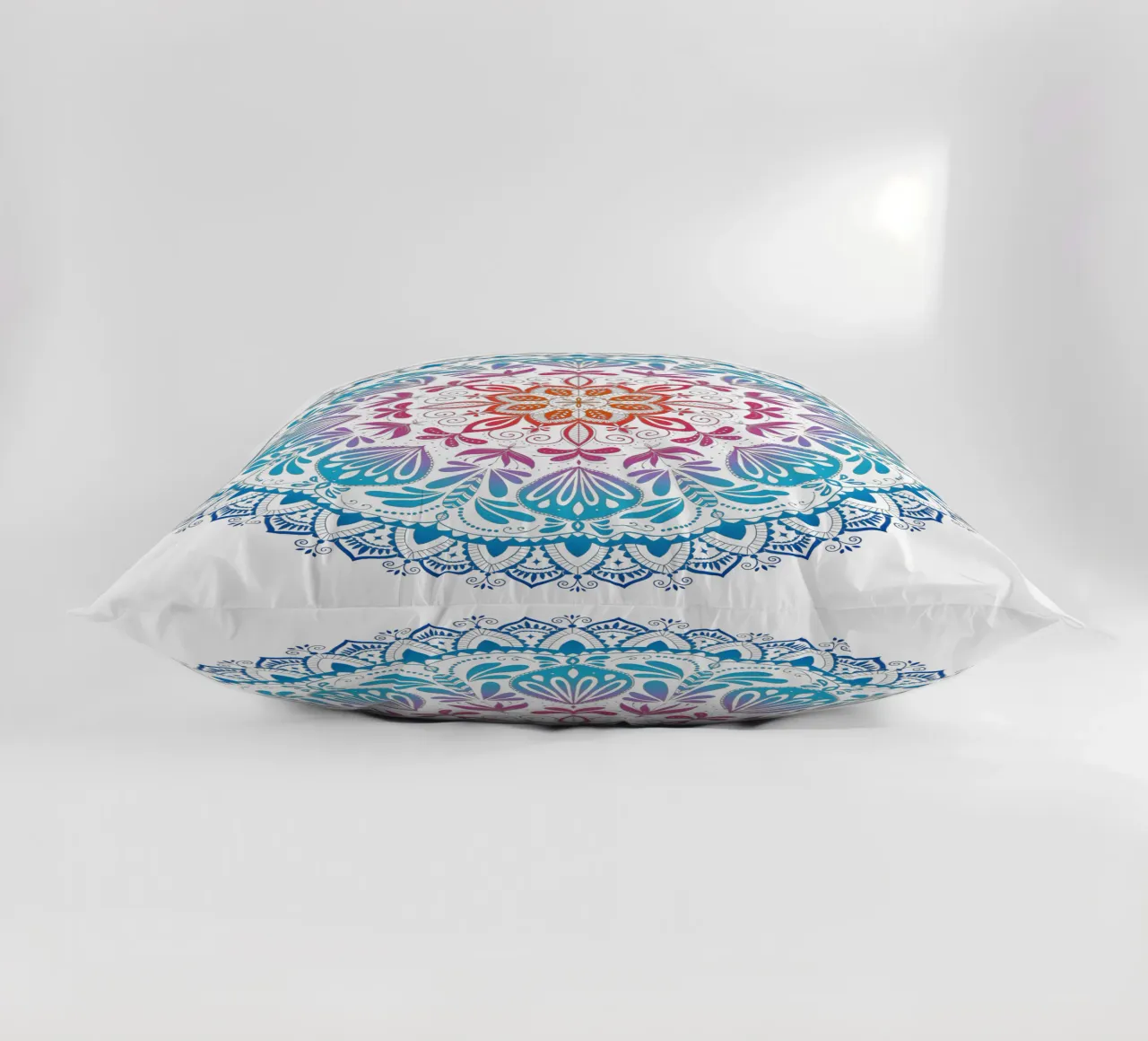 Mandala con i colori dell'arcobaleno cuscino da CalliLetters