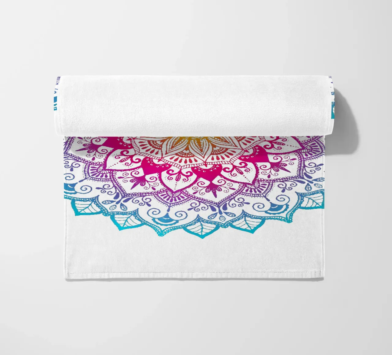Mandala con i colori dell'arcobaleno telo mare da CalliLetters