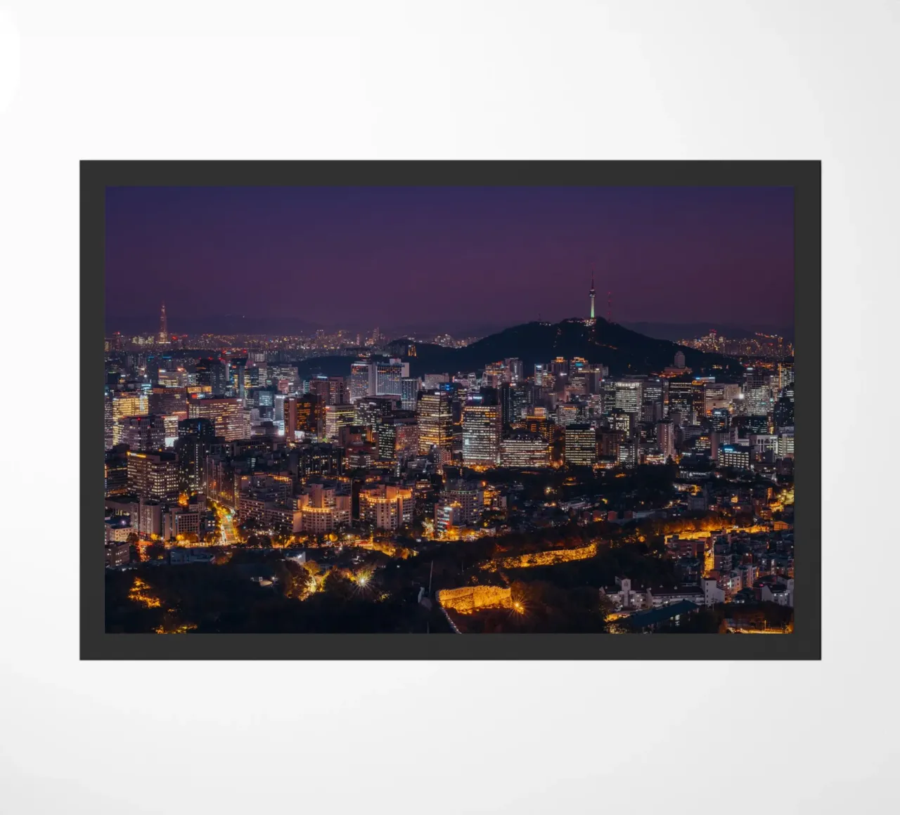 Skyline notturno della città di Seul, Corea del Sud zerbino da mbgraphx2
