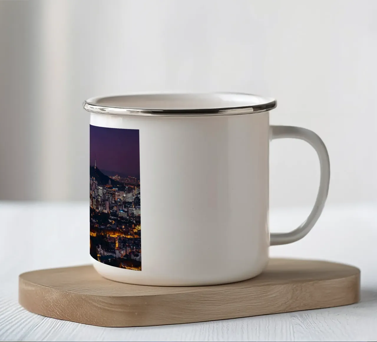 Skyline notturno della città di Seul, Corea del Sud tazza in smalto da mbgraphx2