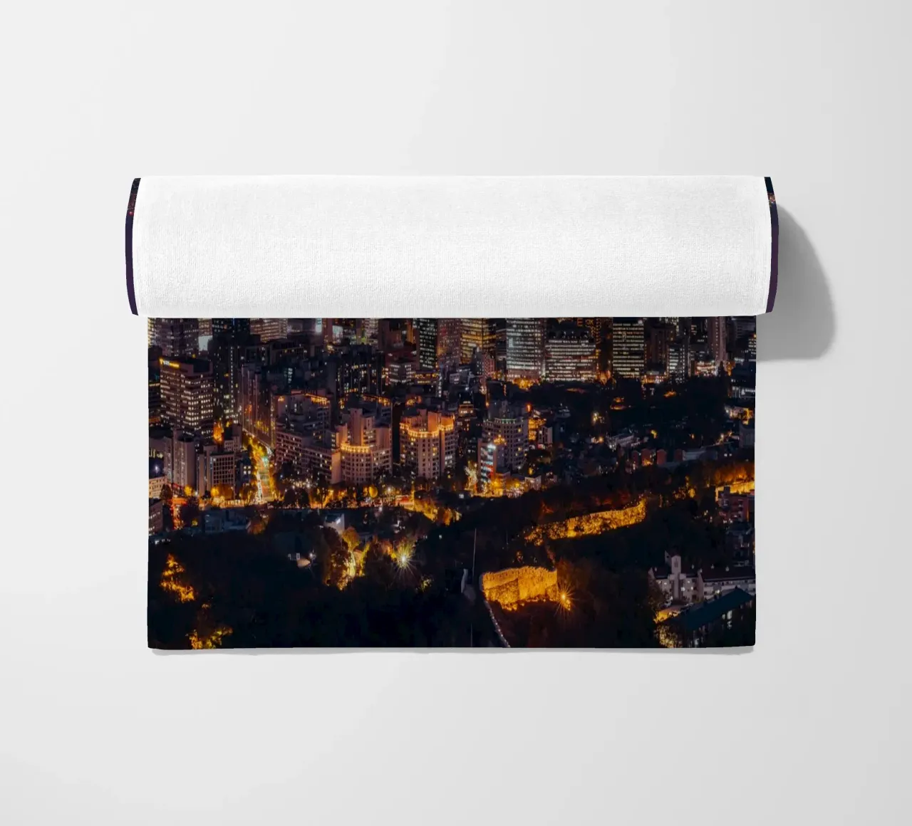 Skyline notturno della città di Seul, Corea del Sud telo mare da mbgraphx2